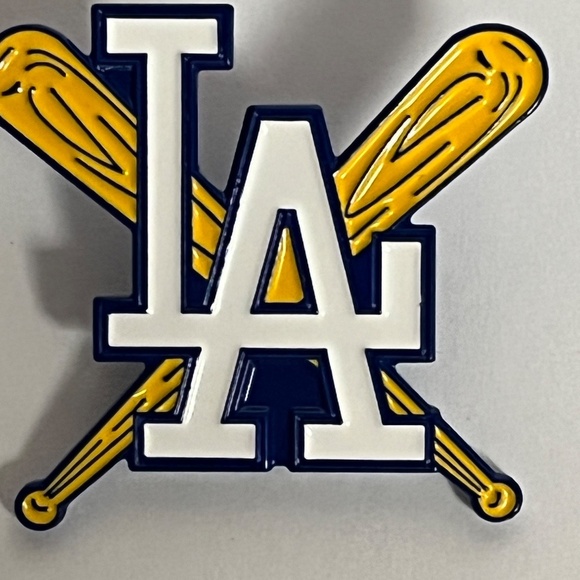 LA Dodgers Double Bats Hat Pin Brooch Pins New Era Fitted Hats Bag New - Picture 2 of 7